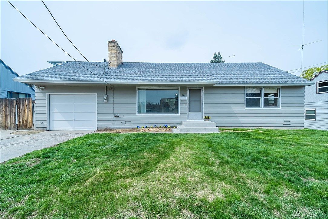 1214 Ormiston St, Wenatchee, WA 98801 Zillow