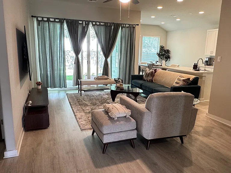 1310 Stone Manor Trl — Photo 15