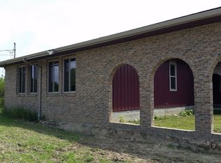 1715 Layer Rd, Leavittsburg, OH 44430