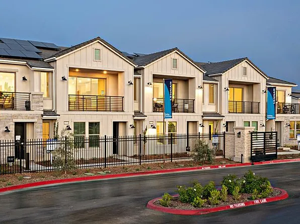 10984 N Wisteria Dr, Fresno, CA 93730