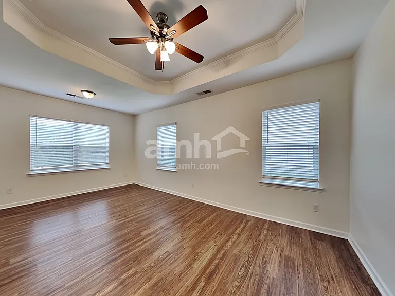 304 San Anselmo St — Photo 12