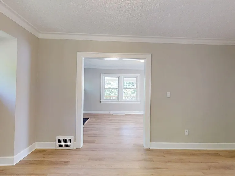 4528 Rainbow Rd — Photo 20