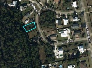 125 Betty Dr, Pt Saint Joe, FL 32456