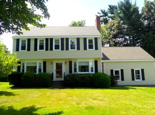 19 Wachusett Dr, Sutton, MA 01590