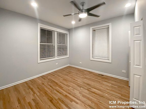 4th image of 10-2450 N Southport Ave #101