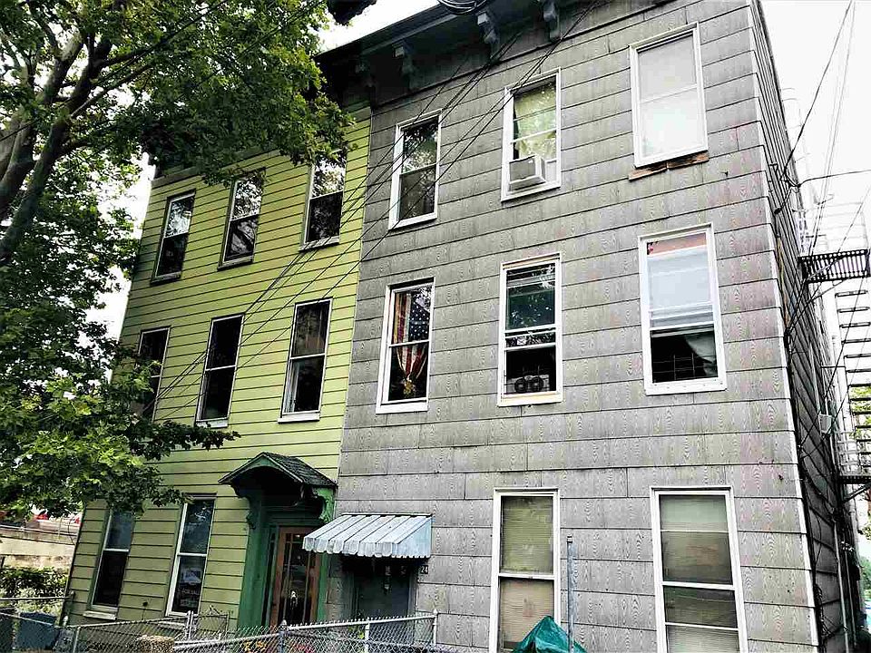 Building Photo 3