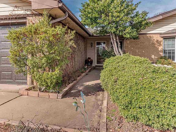 4th image of 6703 SW Drakestone Blvd