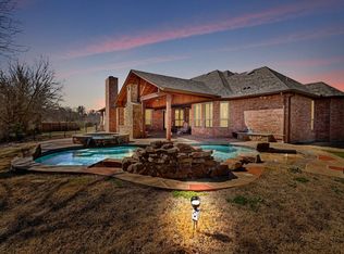 2885 Forest Hills Dr, Crossroads, TX 76227