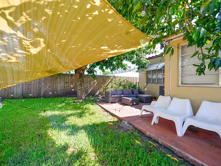 225 NW 14th Ave — Photo 14