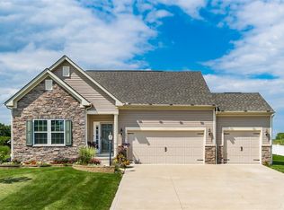 141 Almahurst Rd, Pataskala, OH 43062