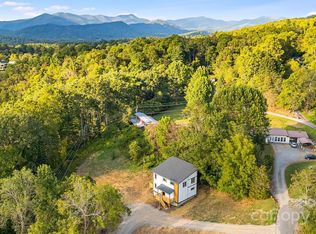 80 Upper Moffitt Rd, Asheville, NC 28805