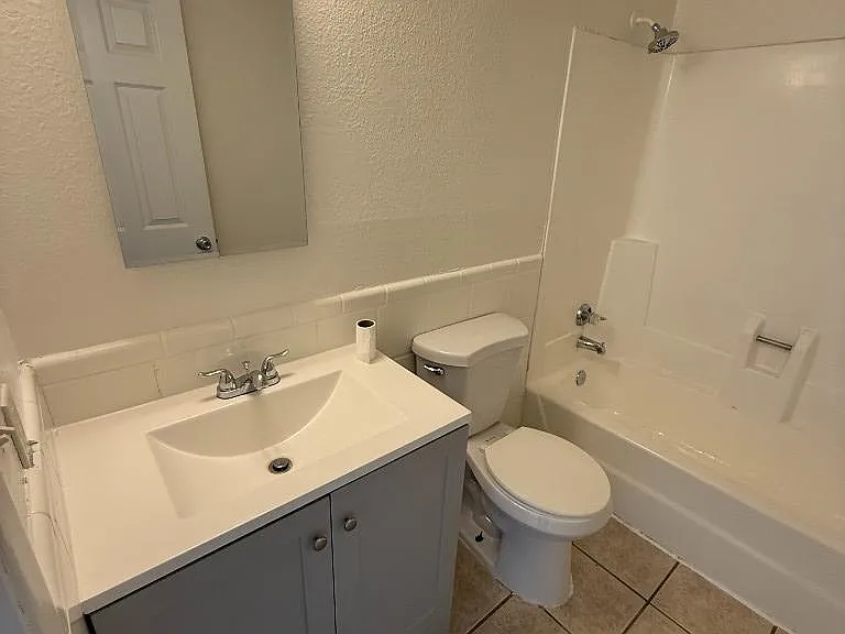 508 N Scott Ave #2 — Photo 5