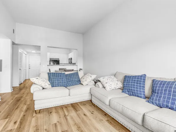 6765 Corporate Blvd APT 6310, Baton Rouge, LA 70809