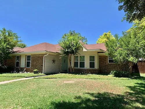 624 Harrison Dr Photo 1