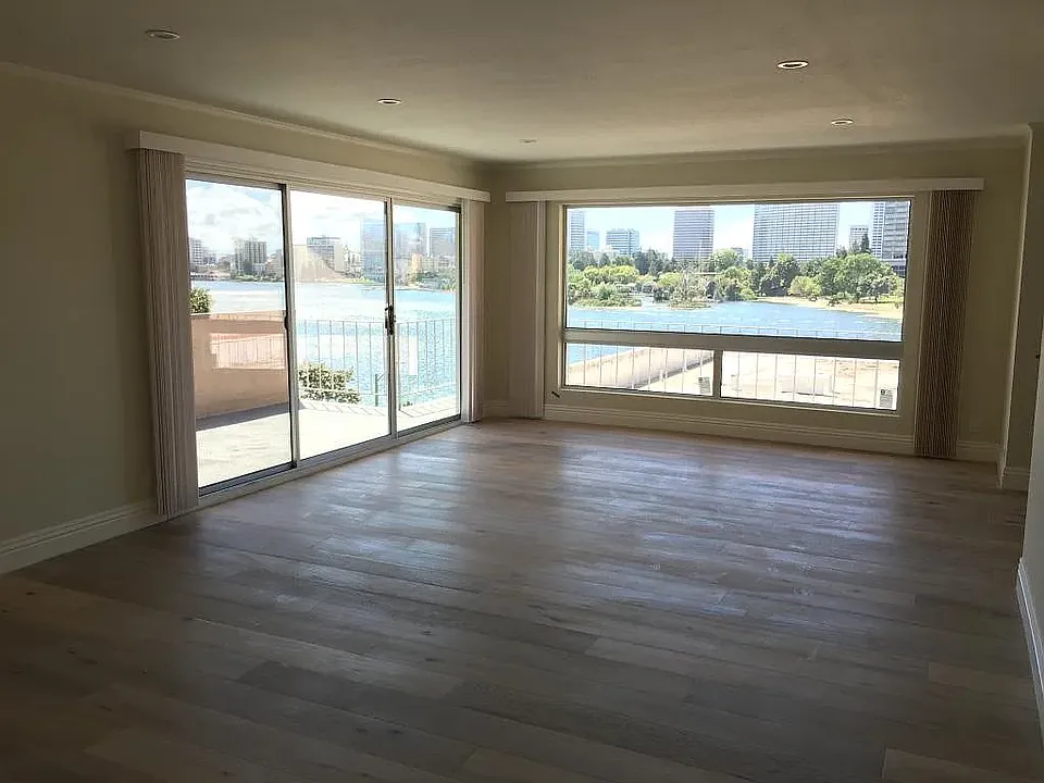 Chanticleer Apartments