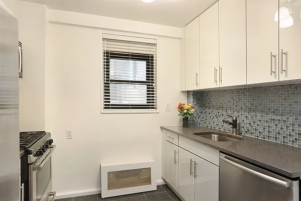 Sold by Corcoran | media 8