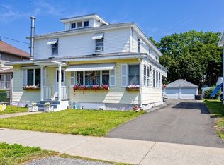 62 Charpentier Blvd, Chicopee, MA 01013