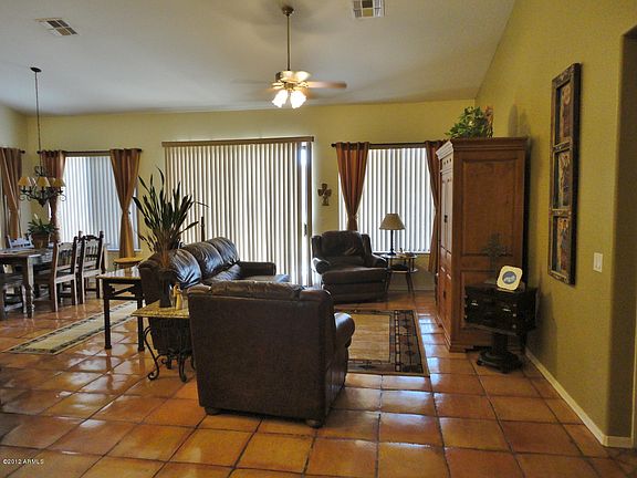 4th image of 4915 E Palo Brea Ln