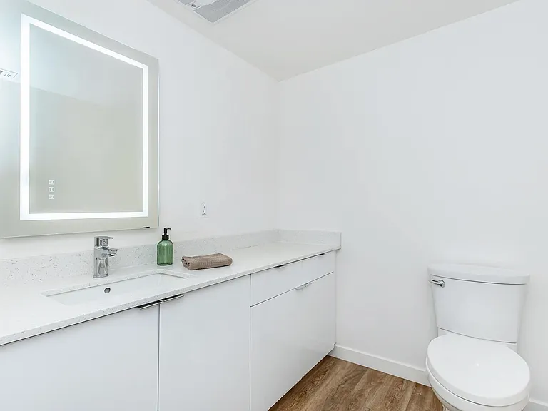 Mossdale Landing - Brand New Apartment Homes — Photo 20