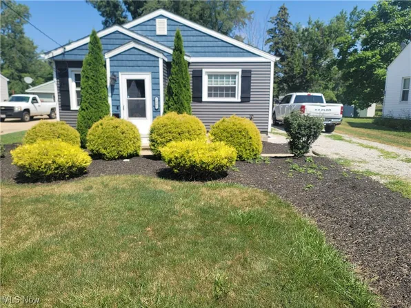 1041 E 349th St, Eastlake, OH 44095