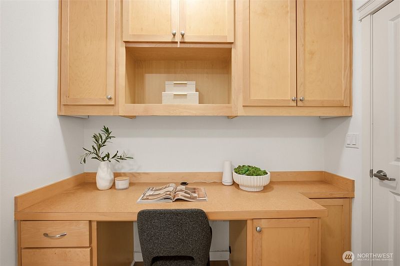 4th image of 4321 Issaquah-Pine Lake Road SE #407