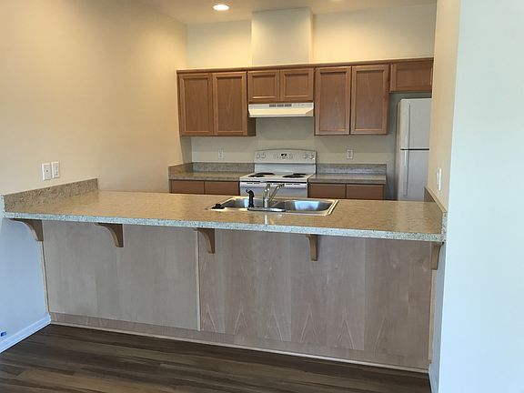 4th image of 2270 SW 2nd St #3