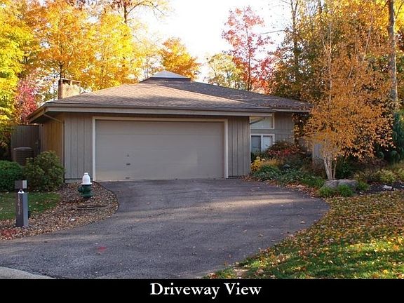 2nd image of 18616 Buccaneer Creek Ln #4