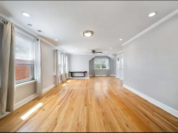 5136 W Barry Ave #2, Chicago, IL 60641