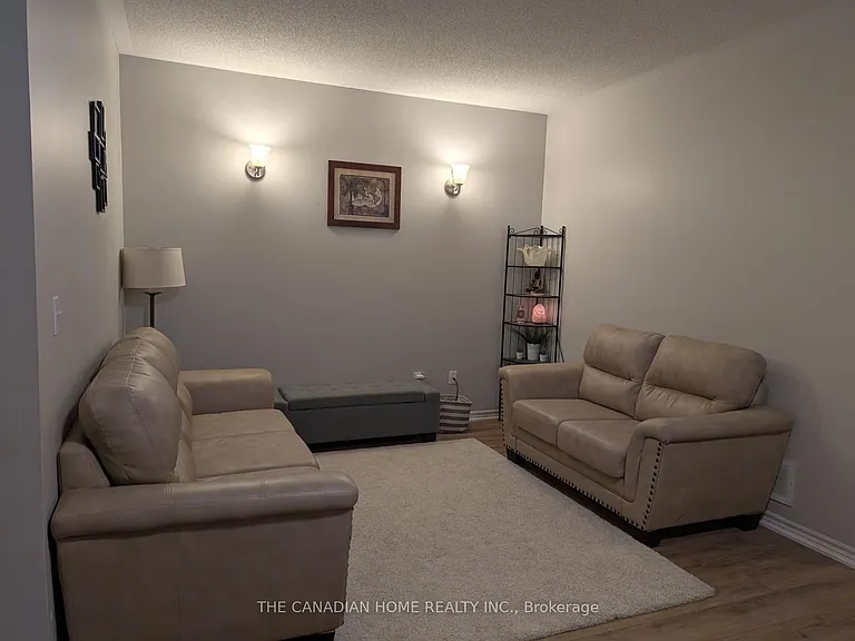 2270 Britannia Rd W #11 — Photo 4