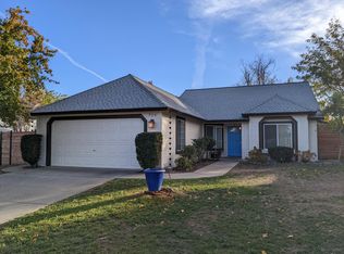 724 Springer Dr, Redding, CA 96003