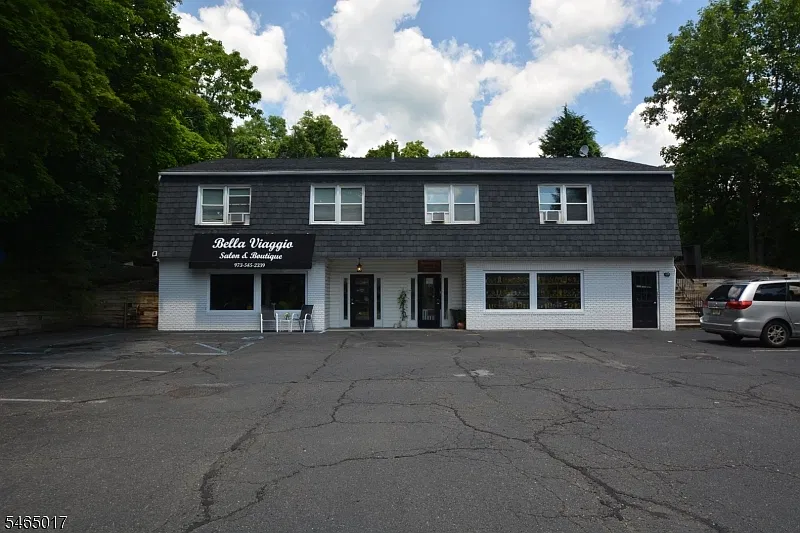 1 bed, 1.0 bath, $1,650 — Photo 1