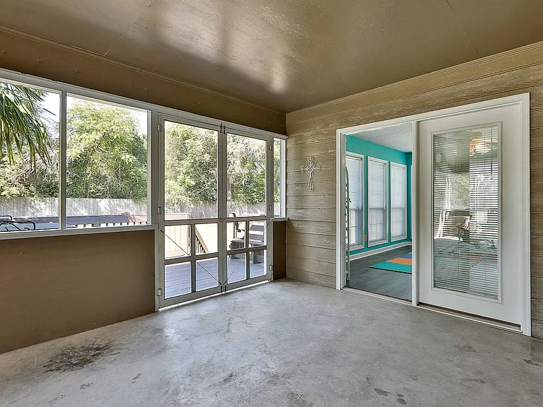 110 Hampton Woods Dr — Photo 19