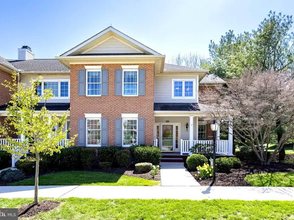 599 Cricket Ln #14, Downingtown, PA 19335