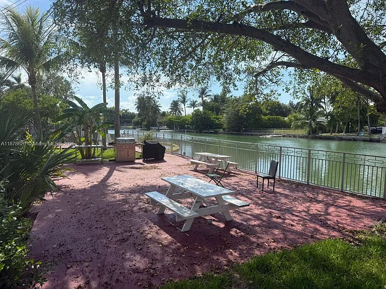 1289 Marseille Dr #46 — Photo 70