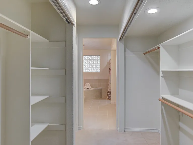 1328 Saint Jude Cir — Photo 32