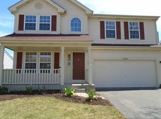 2920 Hillsboro Ln, Lake In The Hills, IL 60156