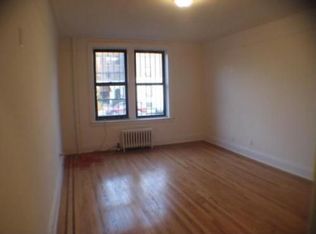 8725 92nd St APT 1L, Woodhaven, NY 11421