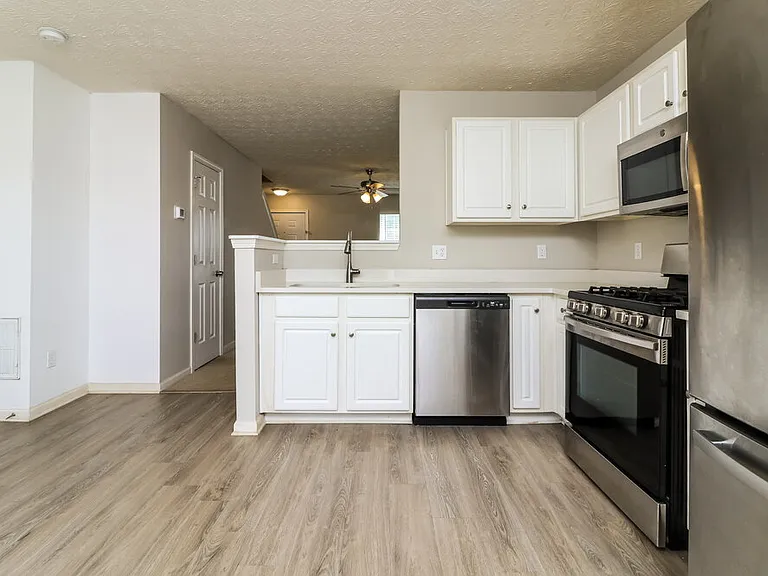 141 Oak Grove Pl — Photo 10
