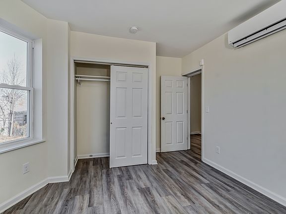 4th image of 5625 Sprague St Floor 2