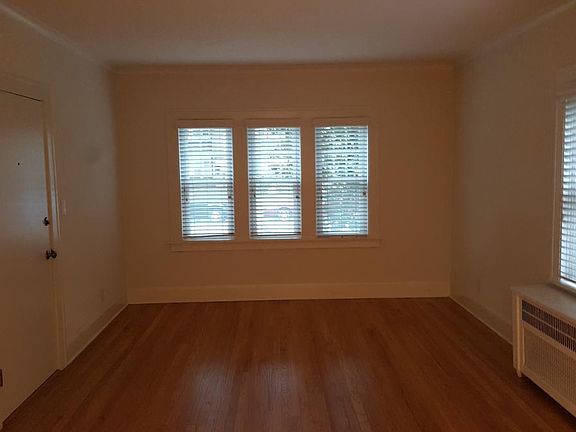 3rd image of 1933 Douglas St #2N