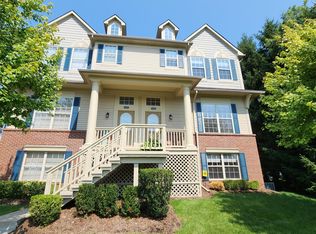 1574 Kessler Ave, Keego Harbor, MI 48320