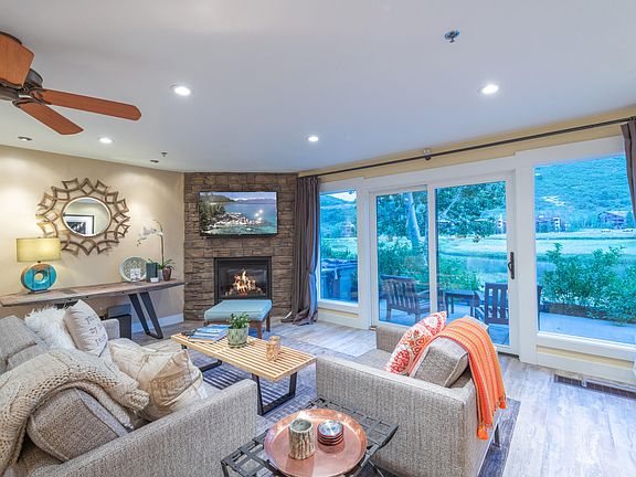 3rd image of 1624 Deer Valley Dr