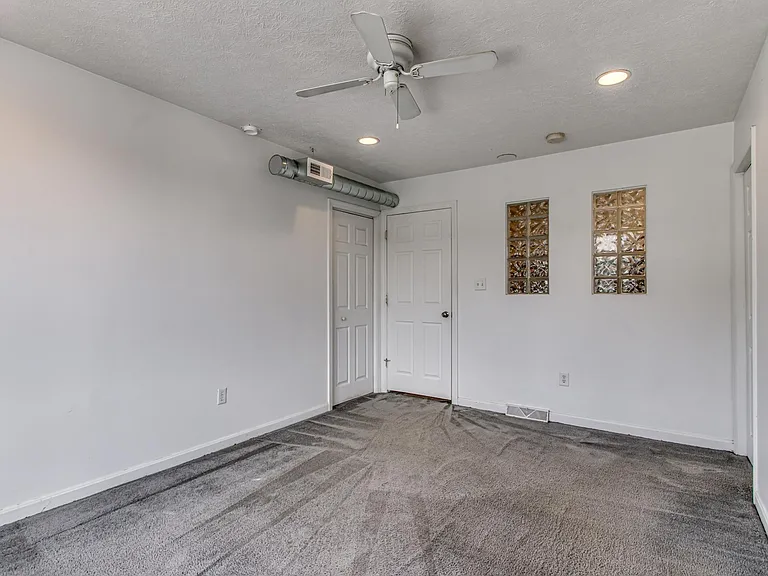 2128 Merriman Way — Photo 23