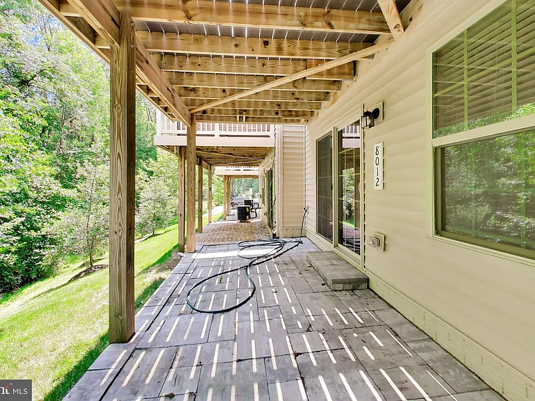 8012 Spring Arbor Dr — Photo 37
