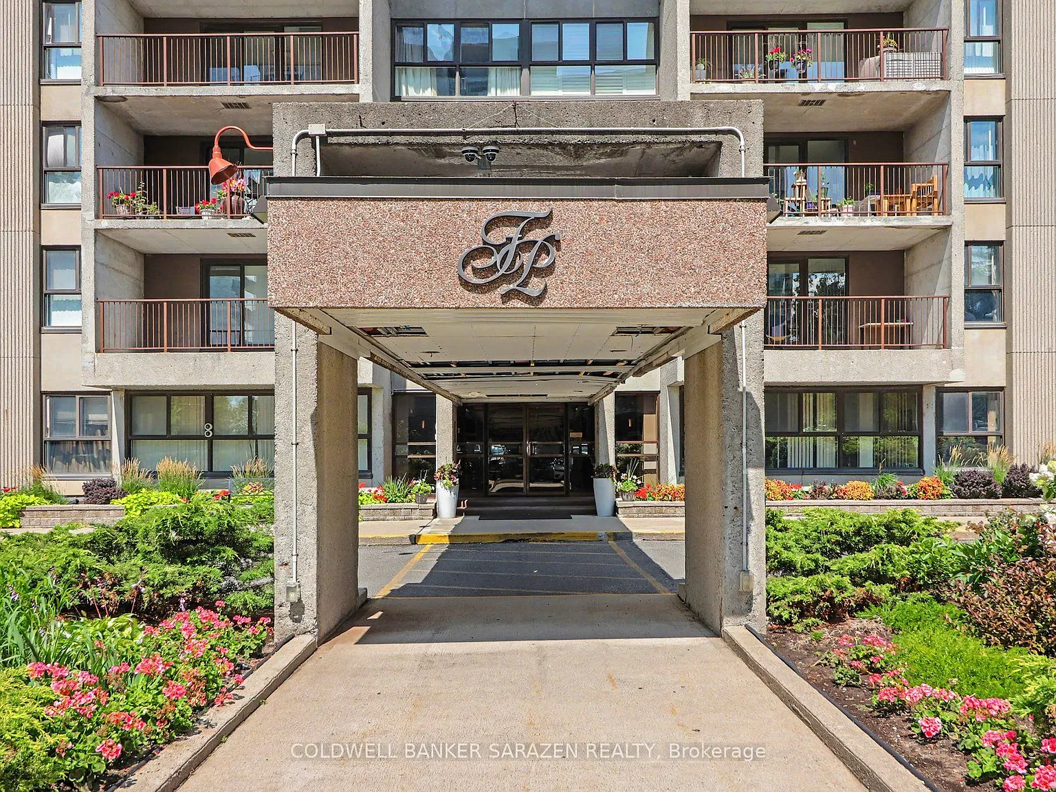 2 bed, $2,400 — Photo 3