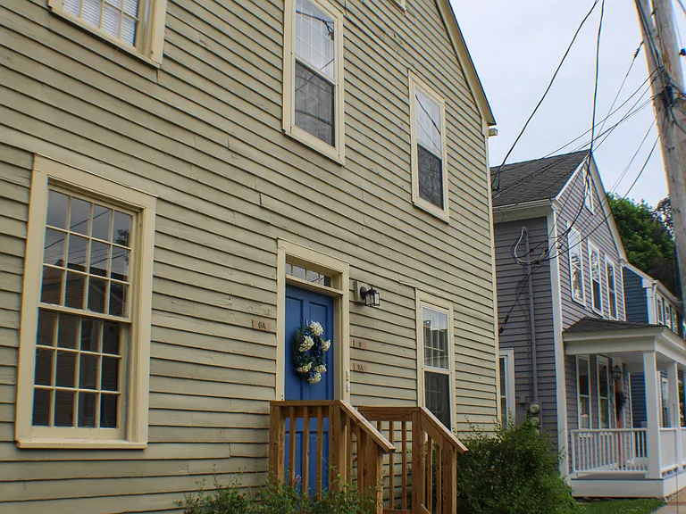 8 Sherman St #8 — Photo 1