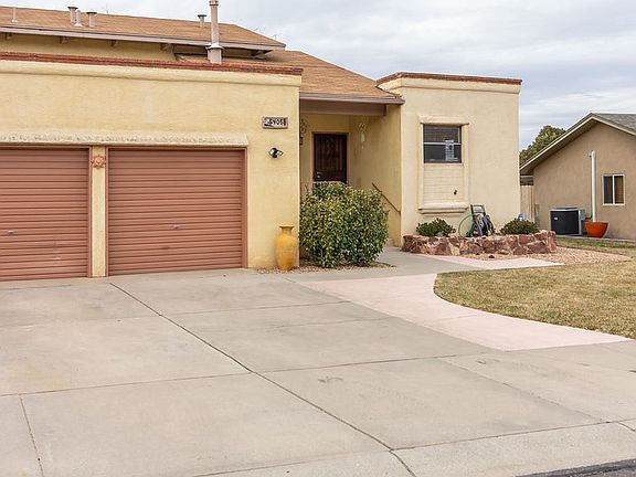2nd image of 5405 Camino Montano NE