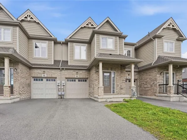 88 Sycamore St, Welland, ON L3C 0H8