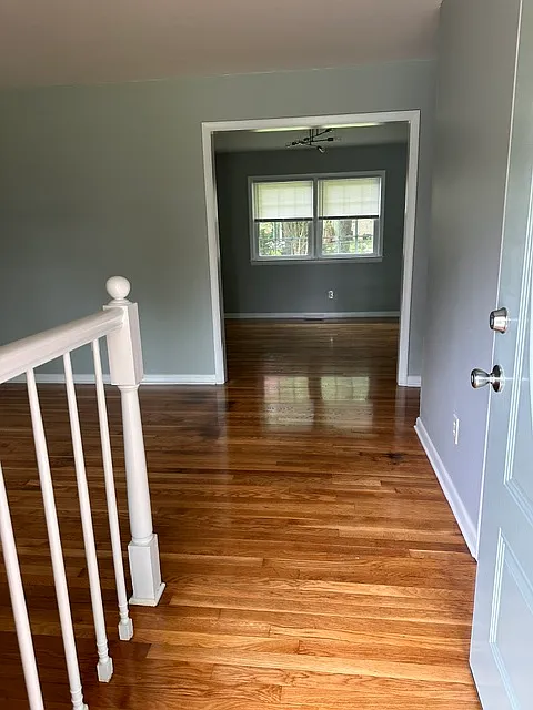 3 bed, 1272 sqft, $2,400 — Photo 4