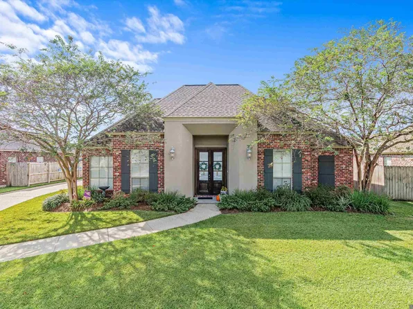 13163 Dutchtown Lakes Dr, Geismar, LA 70734